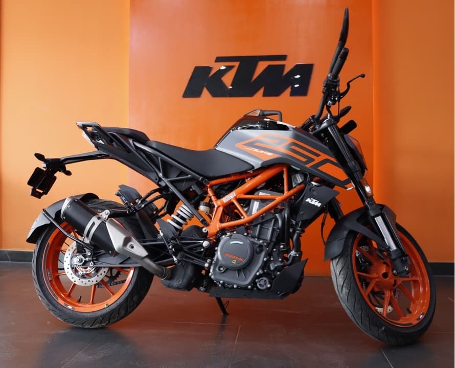 2023 KTM Duke 250 image