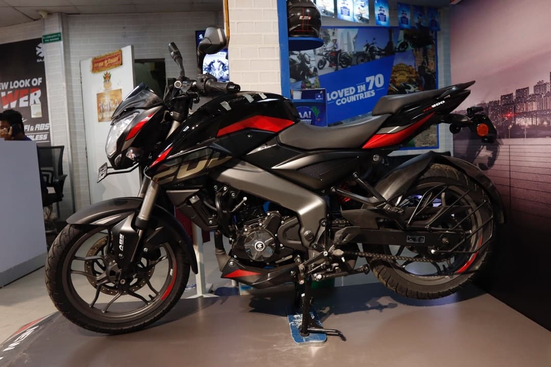 2023 Bajaj Pulsar NS 200 ABS image