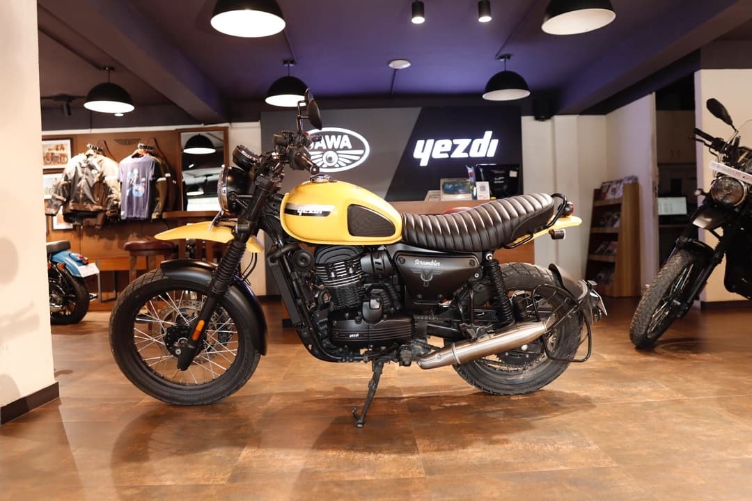 2023 Jawa Yezdi Scrambler image