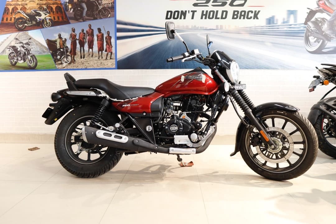 2023 Bajaj Avenger 160 Street image