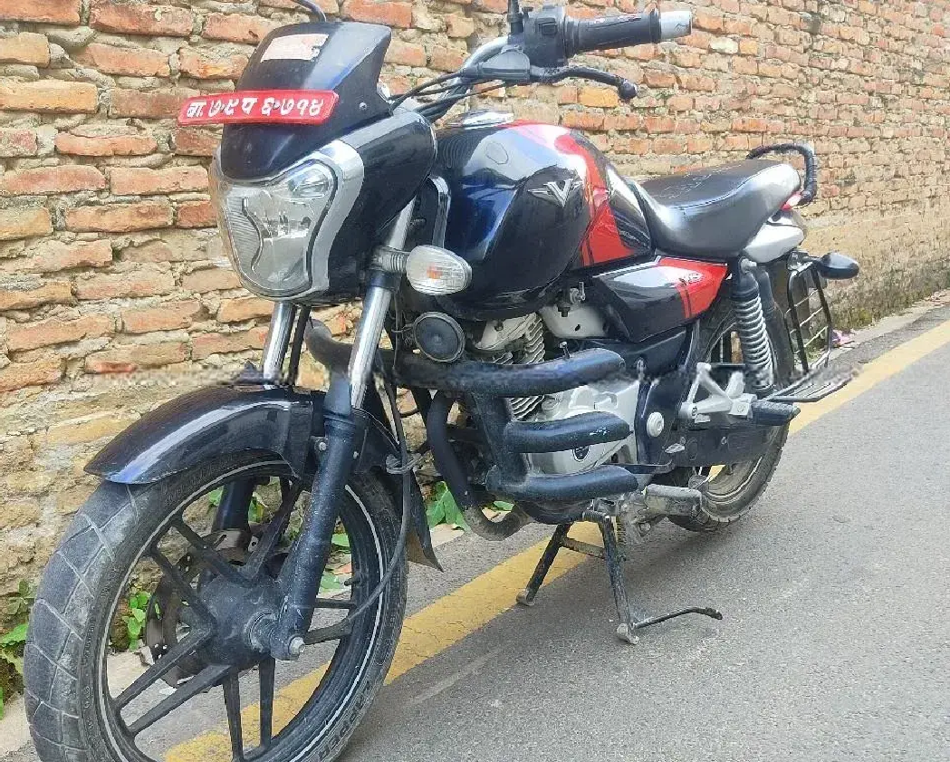 2016 Bajaj V15 image