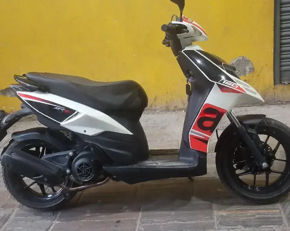 2021 Aprilia SR 150 image