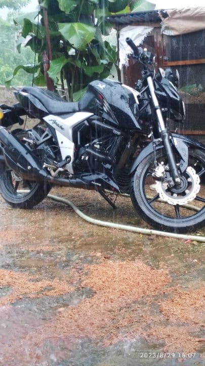 2021 TVS Apache RTR 160 4V Refresh image