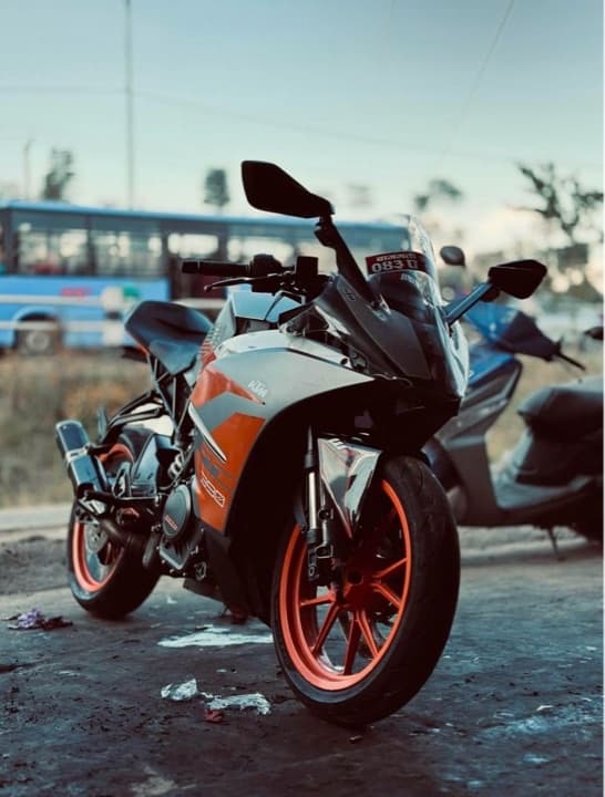 2021 KTM RC 390 image