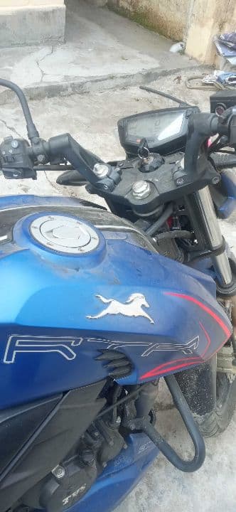 2021 TVS Apache RTR 200 4V image