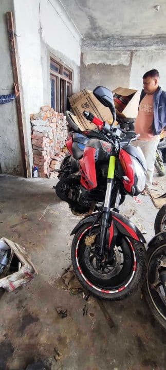 2017 Bajaj Pulsar NS 200 ABS image