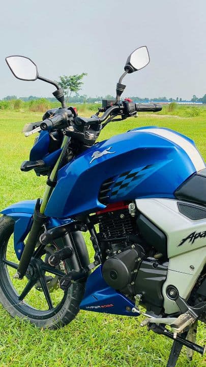 2019 TVS Apache RTR 160 4V image